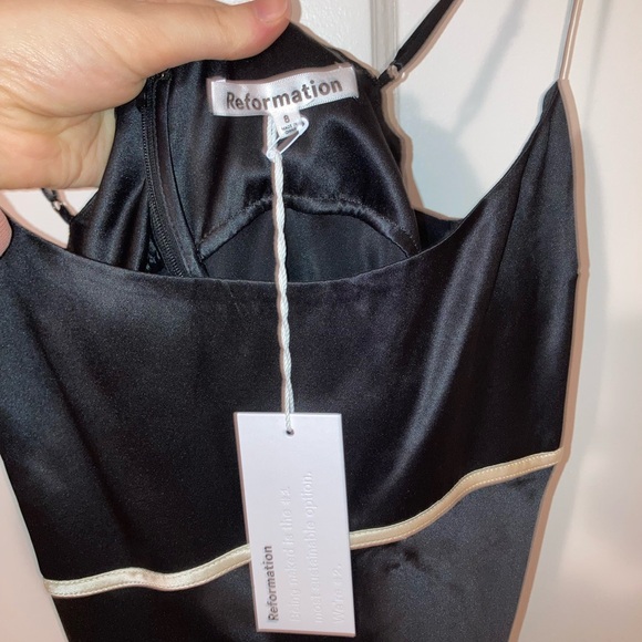 Reformation Kailyn 100% Silk Dress Size 8 in Black - Picture 9 of 9